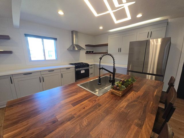 3216 W Ellison Drive, Springfield, MO 65810