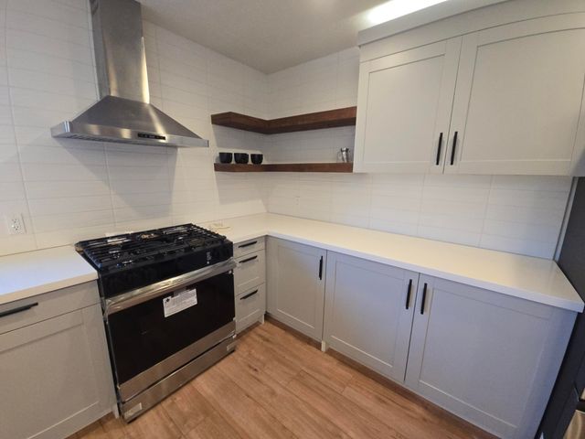 3216 W Ellison Drive, Springfield, MO 65810