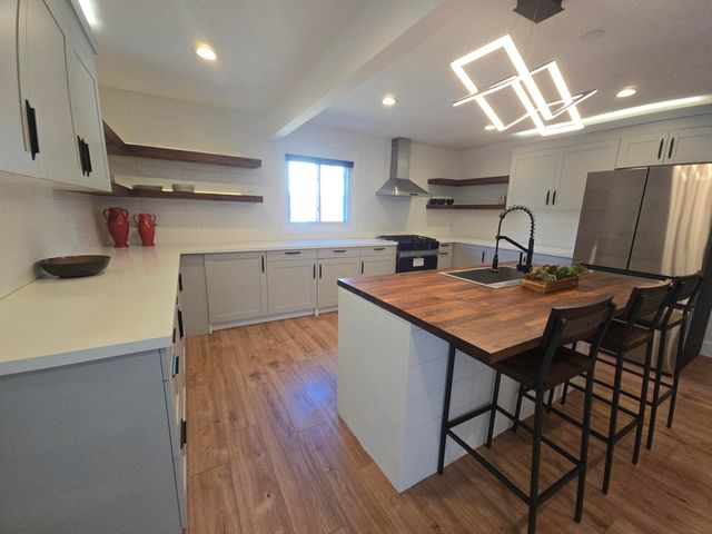 3216 W Ellison Drive, Springfield, MO 65810