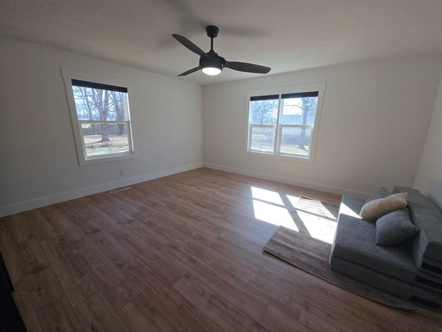 3216 W Ellison Drive, Springfield, MO 65810