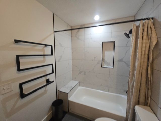 3216 W Ellison Drive, Springfield, MO 65810