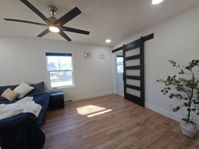 3216 W Ellison Drive, Springfield, MO 65810