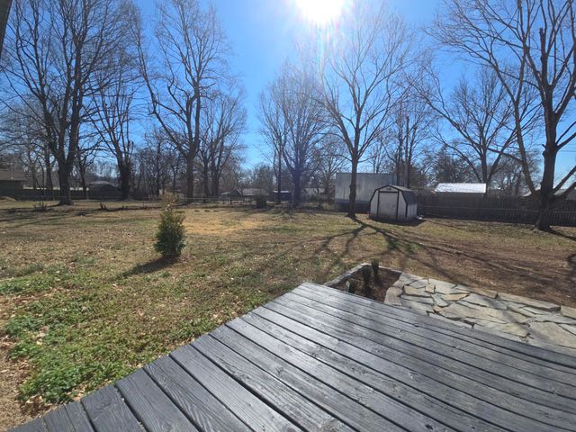 3216 W Ellison Drive, Springfield, MO 65810