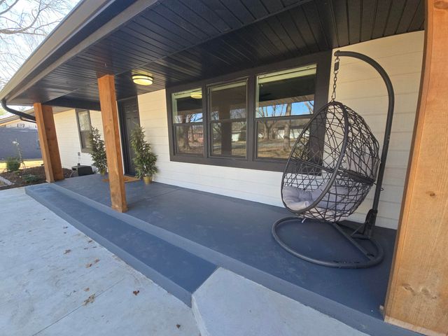 3216 W Ellison Drive, Springfield, MO 65810