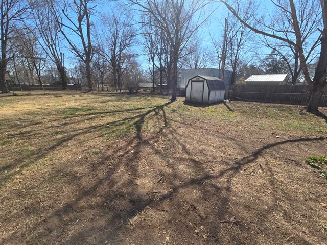 3216 W Ellison Drive, Springfield, MO 65810