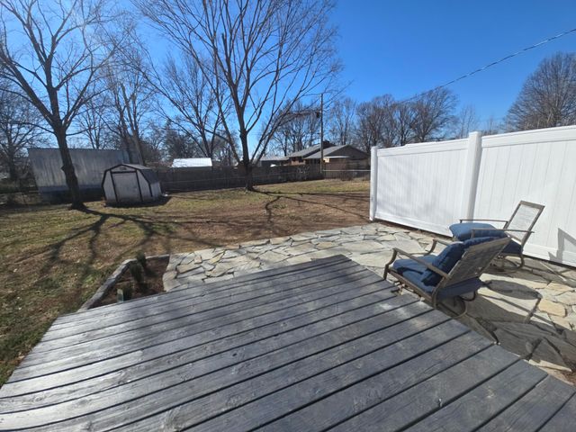 3216 W Ellison Drive, Springfield, MO 65810