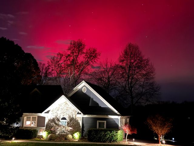 140 Peaks View DR, Moneta, VA 24121