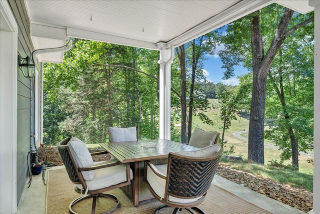 140 Peaks View DR, Moneta, VA 24121