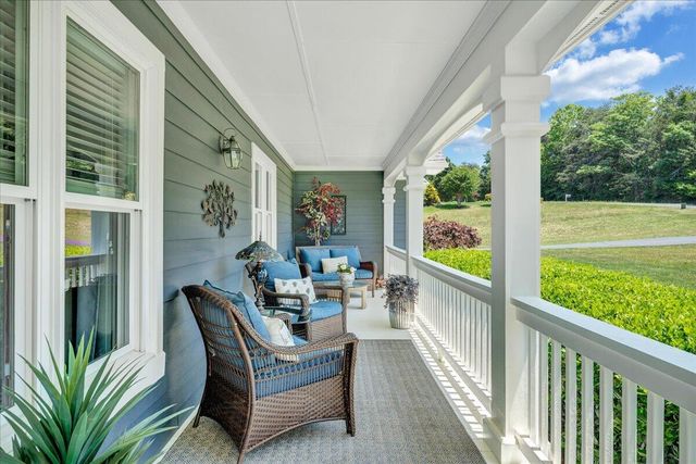 140 Peaks View DR, Moneta, VA 24121