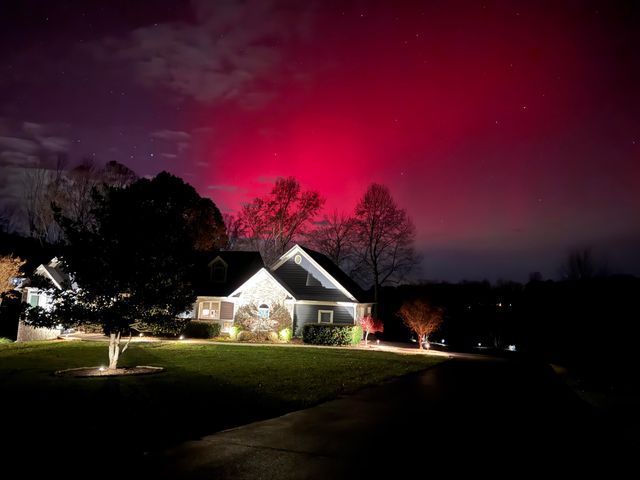 140 Peaks View DR, Moneta, VA 24121