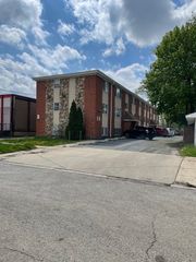 4620 Fishermans Terrace GE, Lyons, IL 60534