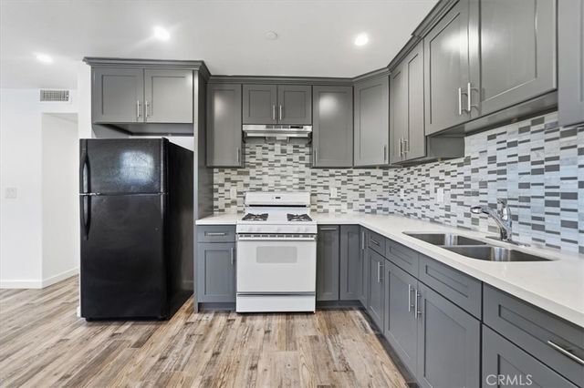 4150 S Normandie, Los Angeles, CA 90037