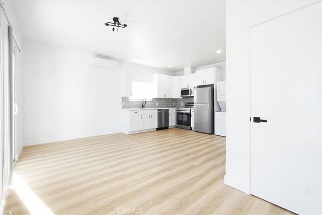 4150 S Normandie, Los Angeles, CA 90037