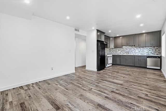 4150 S Normandie, Los Angeles, CA 90037