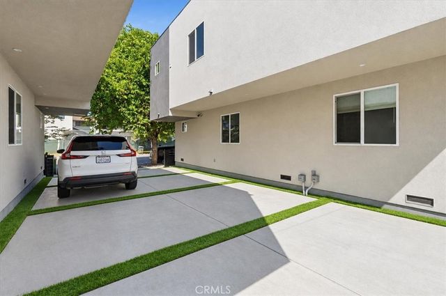 4150 S Normandie, Los Angeles, CA 90037