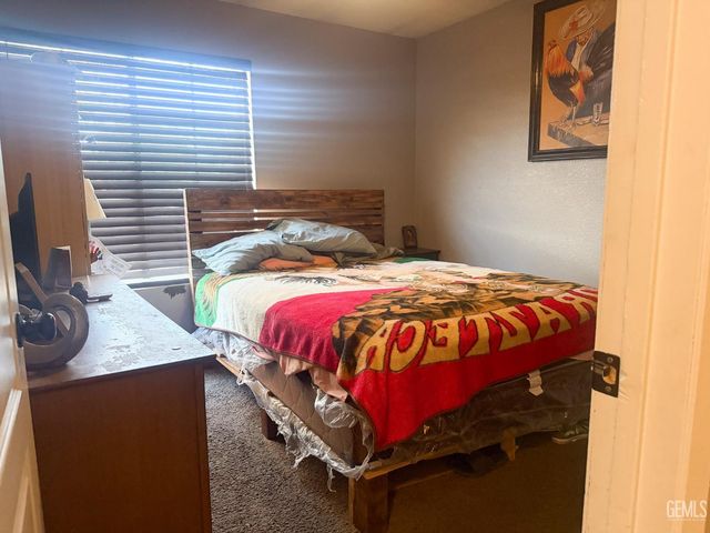6507 Lost Canyon Court, Bakersfield, CA 93307