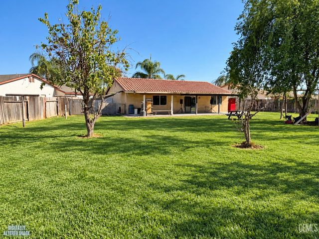 6507 Lost Canyon Court, Bakersfield, CA 93307