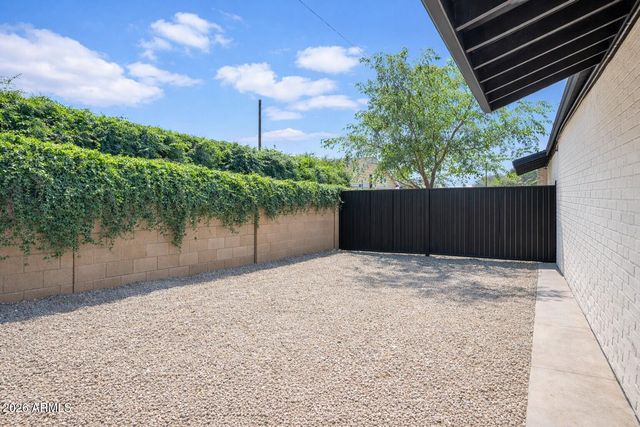 4323 N 13TH Place, Phoenix, AZ 85014