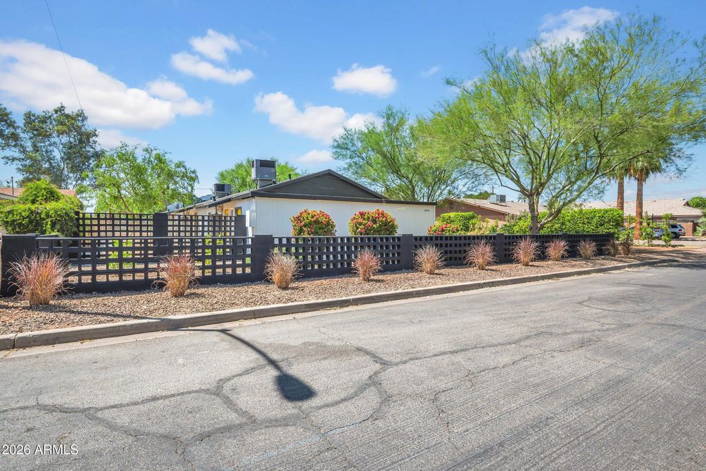 4323 N 13TH Place, Phoenix, AZ 85014 — photo 2