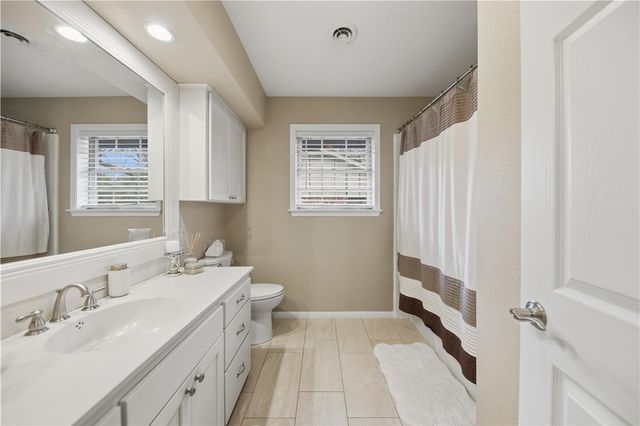 2007 Geney Street, Brenham, TX 77833