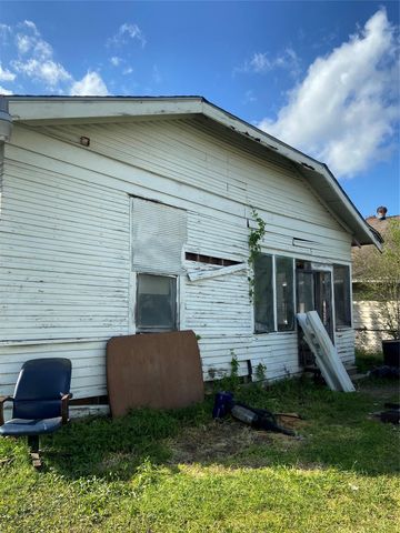 213 Hunt Street, Houston, TX 77003