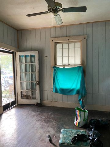 213 Hunt Street, Houston, TX 77003