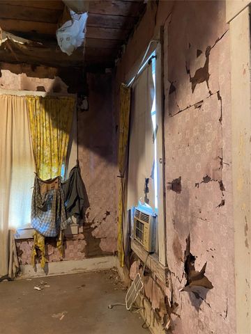 213 Hunt Street, Houston, TX 77003