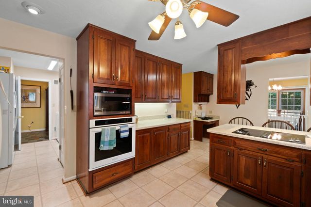 2597 BRADDOCK RD, Mount Airy, MD 21771