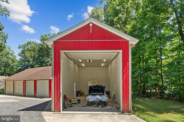 2597 BRADDOCK RD, Mount Airy, MD 21771