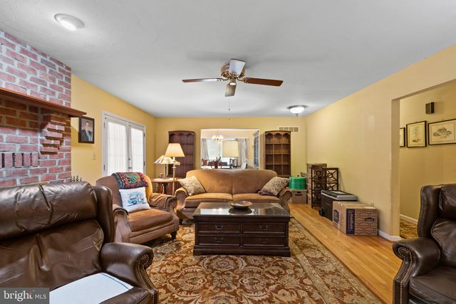 2597 BRADDOCK RD, Mount Airy, MD 21771