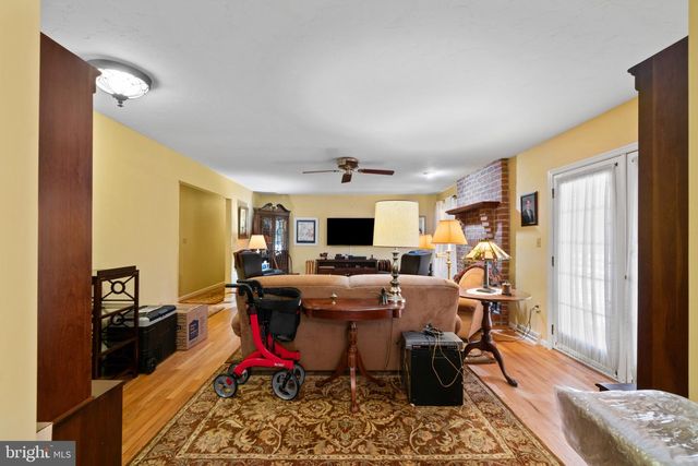2597 BRADDOCK RD, Mount Airy, MD 21771