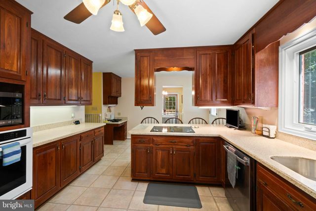 2597 BRADDOCK RD, Mount Airy, MD 21771