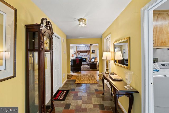 2597 BRADDOCK RD, Mount Airy, MD 21771