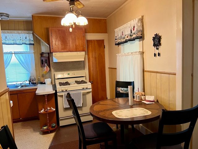 152-154 Chestnut St, New Bedford, MA 02740