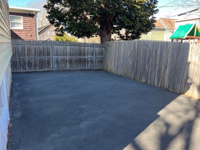 152-154 Chestnut St, New Bedford, MA 02740