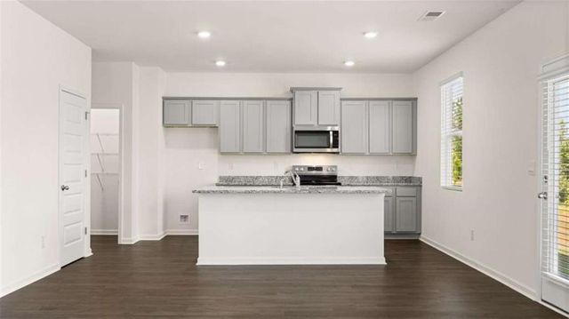 89 White Spruce Way, Newnan, GA 30265