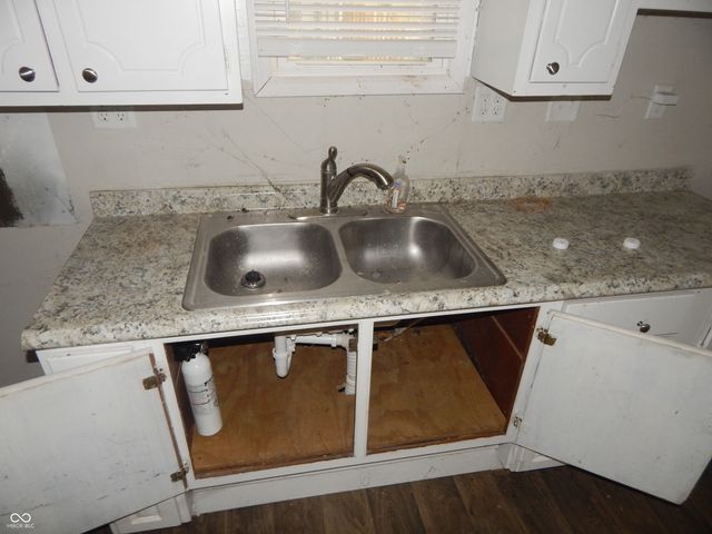 727 W 9th Street, Anderson, IN 46016