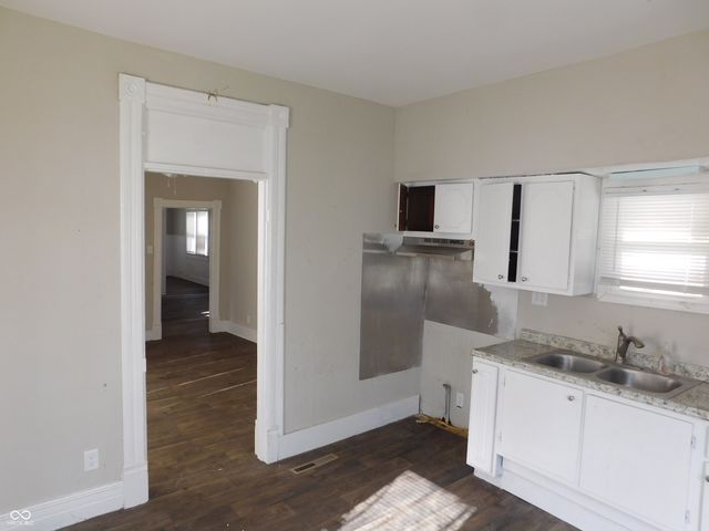 727 W 9th Street, Anderson, IN 46016