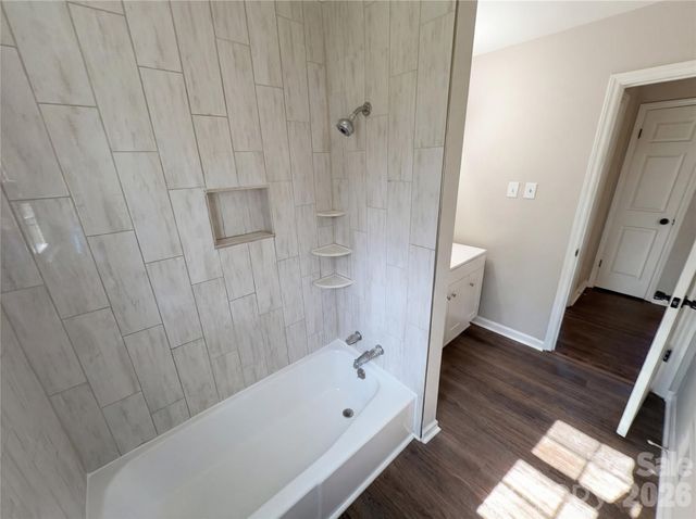 7700 Meadowdale Lane, Charlotte, NC 28212