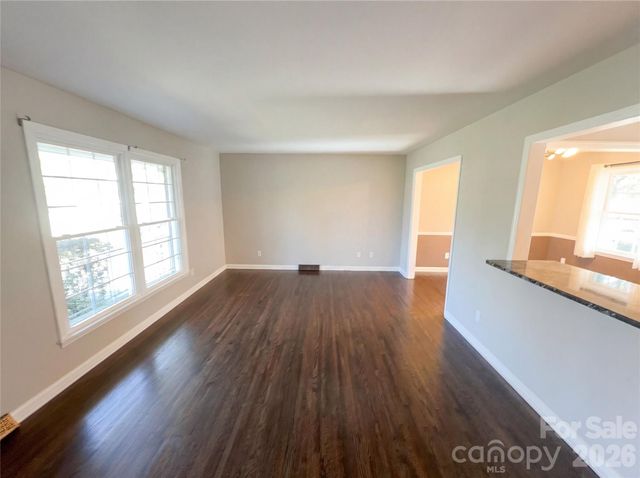 7700 Meadowdale Lane, Charlotte, NC 28212