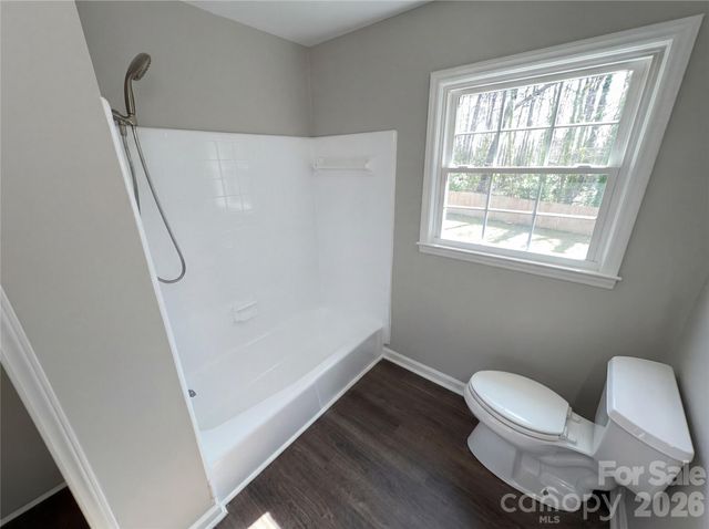 7700 Meadowdale Lane, Charlotte, NC 28212