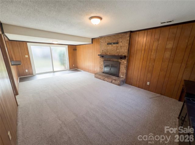 7700 Meadowdale Lane, Charlotte, NC 28212