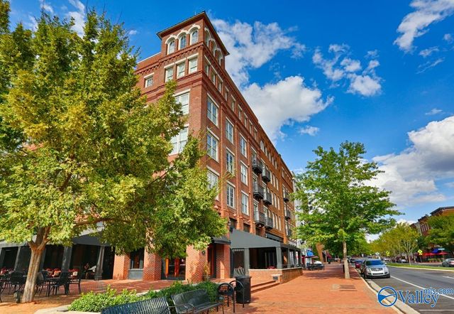 32 Pine Street NW, Huntsville, AL 35806