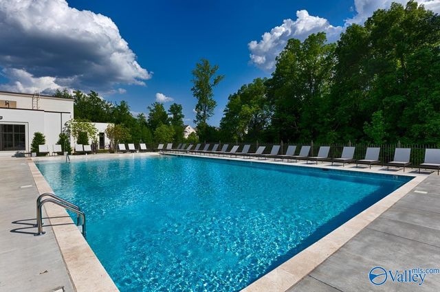 32 Pine Street NW, Huntsville, AL 35806