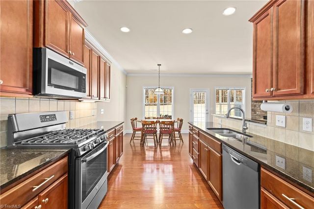 1304 Suzanne Lane, Lexington, NC 27295