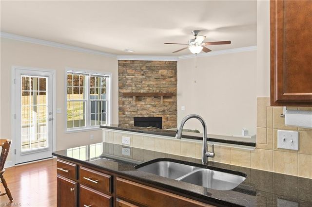 1304 Suzanne Lane, Lexington, NC 27295