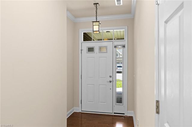 1304 Suzanne Lane, Lexington, NC 27295