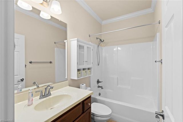 1304 Suzanne Lane, Lexington, NC 27295