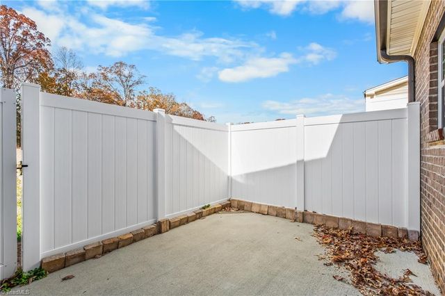 1304 Suzanne Lane, Lexington, NC 27295