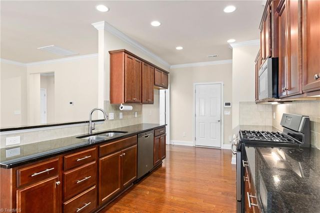 1304 Suzanne Lane, Lexington, NC 27295